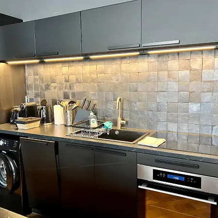 Luxueux 2 Pièces 65m2 Particulier Xvii Ième Siècle-centre Historique